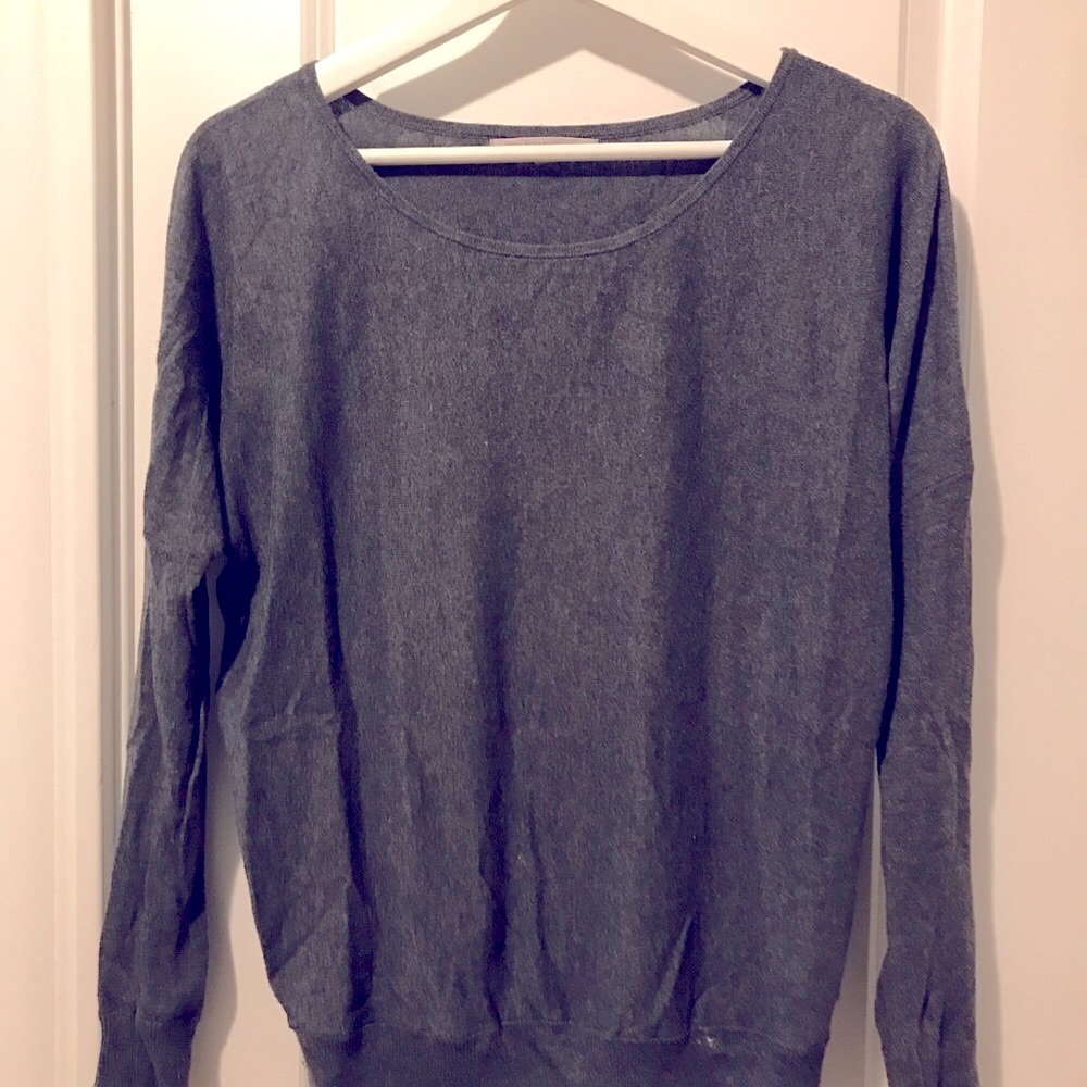 Gap sweater
